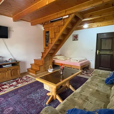 Vikendica Edina * بيهاتش